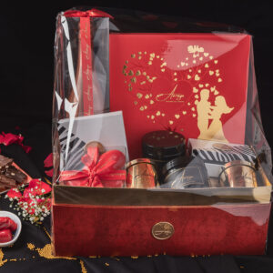 VALENTINE HAMPER LOVE BOX