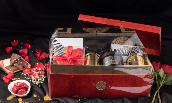 VALENTINE HAMPER SATIN BOX - SMALL